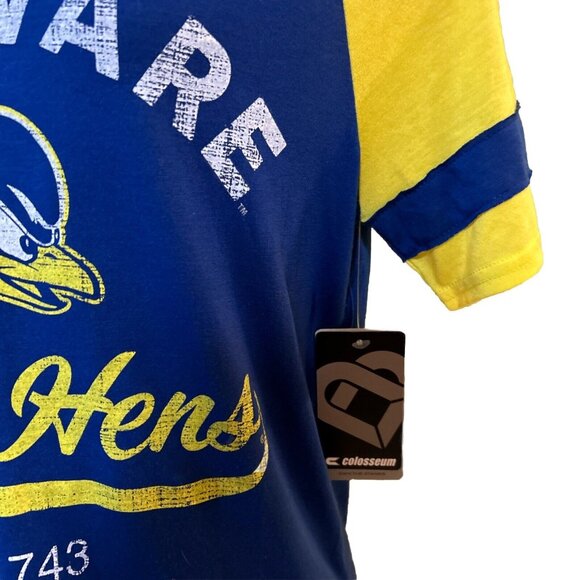 NEW Delaware Fightin' Blue Hens Colosseum SS Crown Of Fire V Neck Shirt Womens M - Picture 3 of 5